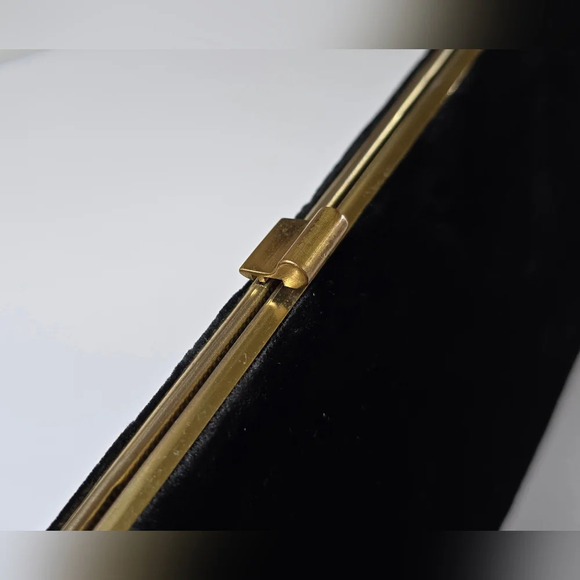 Vintage Black Velvet Clutch Purse - Picture 5 of 12